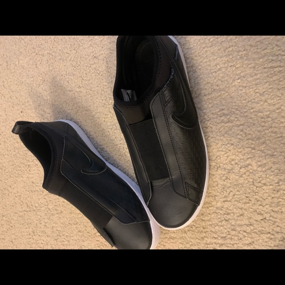 Nike Shoes - Nike slides